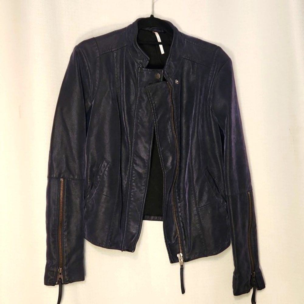 Free People Cool Clean Moto Biker Jacket Women’s Size 6 Navy Faux Suede Leather